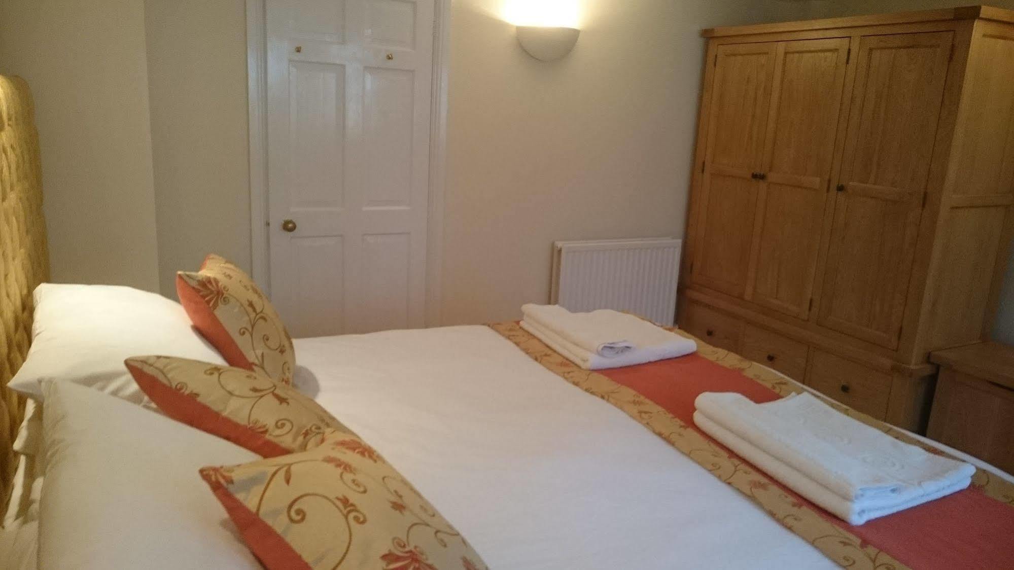 Mayville House Apartment Cheltenham Dış mekan fotoğraf