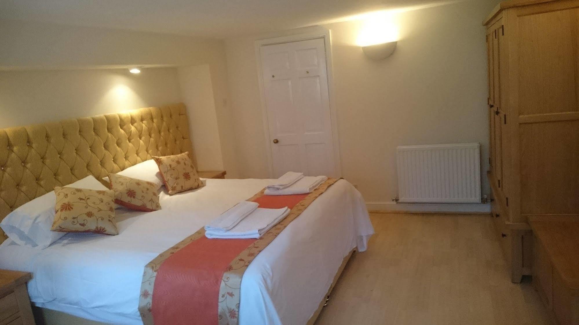 Mayville House Apartment Cheltenham Dış mekan fotoğraf
